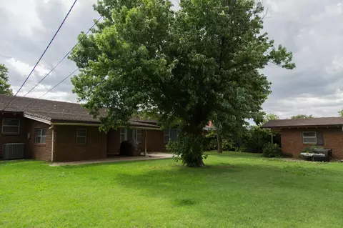 Exterior - 904 Itasca St, Plainview, TX 79072 photo 11 of 12