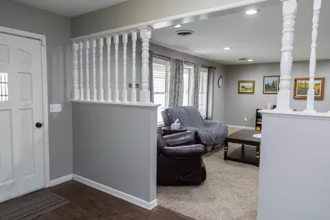 Entry Way - 904 Itasca St, Plainview, TX 79072 photo 3 of 9