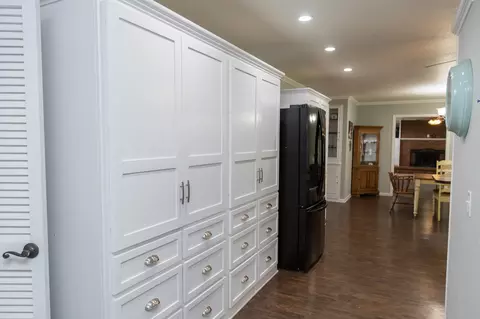 Entry Way - 904 Itasca St, Plainview, TX 79072 photo 5 of 9