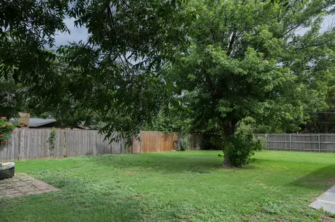 Exterior - 904 Itasca St, Plainview, TX 79072 photo 7 of 12
