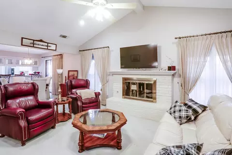 3233 64th St, Lubbock, TX 79413
