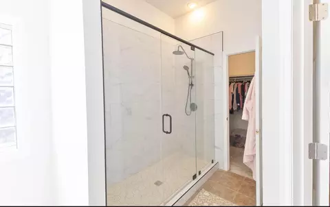 Bath - 2403 Magan Dr, Plainview, TX 79072 photo 2 of 3
