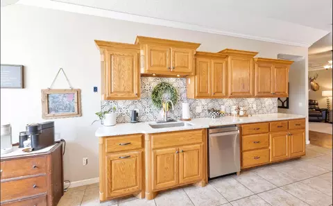 Kitchen - 2403 Magan Dr, Plainview, TX 79072 photo 2 of 2