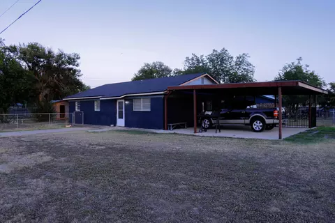 1201 Ave J, Petersburg, TX 79250