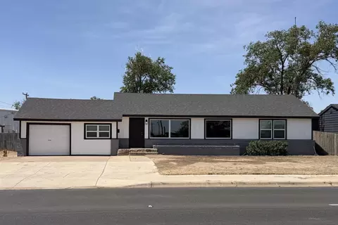 1216 College Ave, Levelland, TX 79336