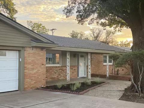 2104 53rd St, Lubbock, TX 79412