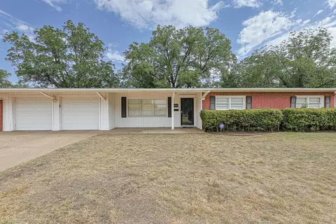 4010 48th St, Lubbock, TX 79413
