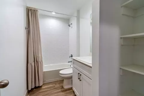 Bath - 6830 57th St, Lubbock, TX 79407 photo 1 of 4