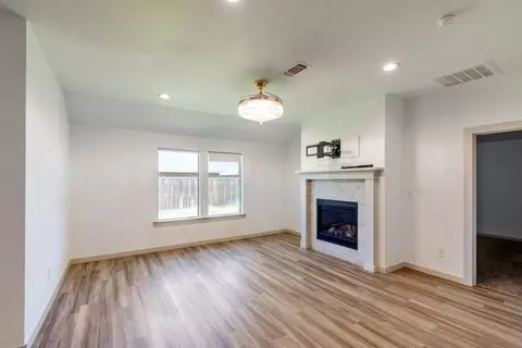 Living - 6830 57th St, Lubbock, TX 79407 photo 1 of 3