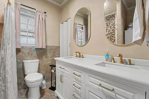 Bath - 500 8th St, O'donnell, TX 79351 photo 2 of 3