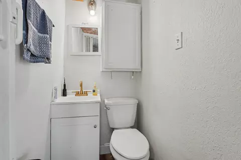 Bath - 500 8th St, O'donnell, TX 79351 photo 1 of 3