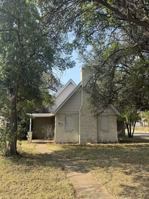 1923 23rd St, Lubbock, TX 79411