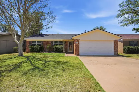 1316 6th St, Shallowater, TX 79363