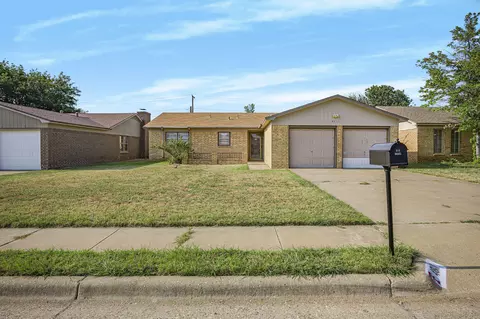 4811 55th St, Lubbock, TX 79414