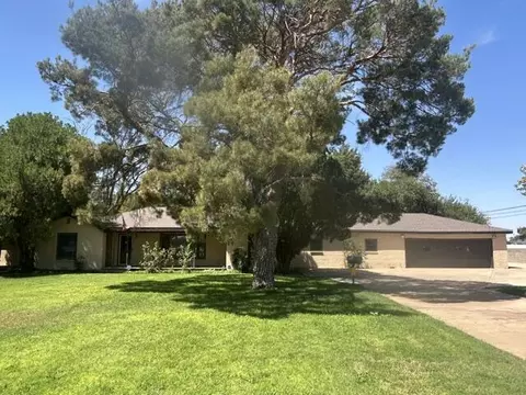 1804 Avenue H, Levelland, TX 79336