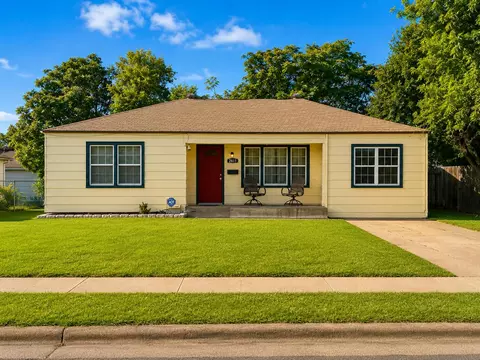 2611 39th St, Lubbock, TX 79413