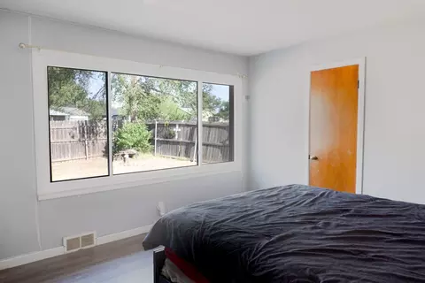 Bedroom - 201 Thomas Blvd, Plainview, TX 79072 photo 4 of 5