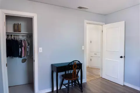 Bedroom - 201 Thomas Blvd, Plainview, TX 79072 photo 1 of 5