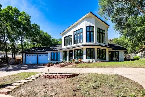 57 S Lakeshore Dr, Ransom Canyon, TX 79366
