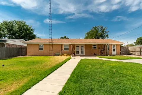 Exterior - 325 Apache Trl, Tulia, TX 79088 photo 10 of 10