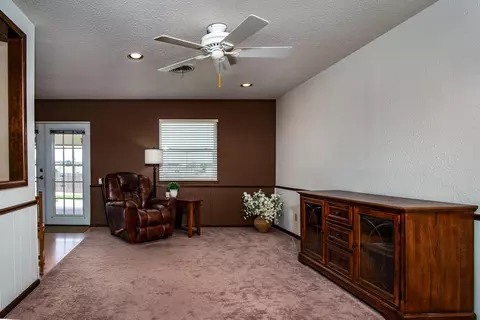 Living - 325 Apache Trl, Tulia, TX 79088 photo 2 of 2