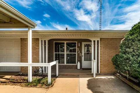 Exterior - 325 Apache Trl, Tulia, TX 79088 photo 2 of 10