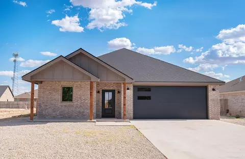 309 W 6th St, Denver City, TX 79323