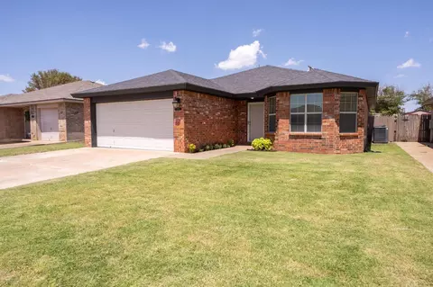 1124 77th St, Lubbock, TX 79423