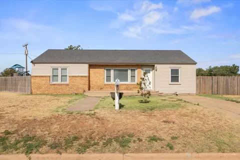 711 S C St, Brownfield, TX 79316