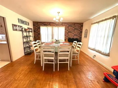 Dining - 1500 W 9th St, Plainview, TX 79072 photo 1 of 2