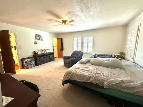 Bedroom - 1500 W 9th St, Plainview, TX 79072 photo 2 of 2