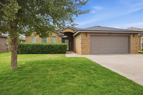 501 N 6th St, Wolfforth, TX 79382