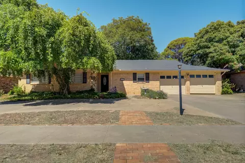 6822 Nashville Ave, Lubbock, TX 79413