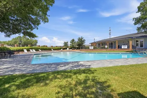 4745 2nd St, Lubbock, TX 79416