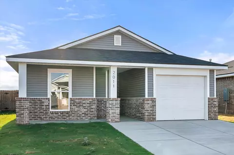 2011 Yellowhouse Ave, Wolfforth, TX 79382