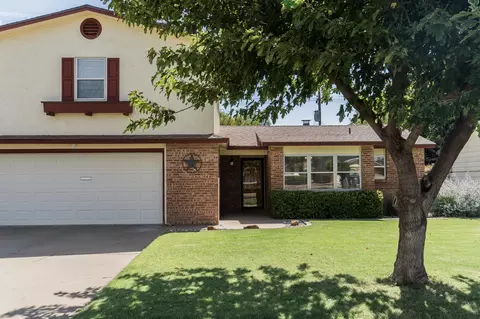 Exterior - 1408 Ennis St, Plainview, TX 79072 photo 5 of 15