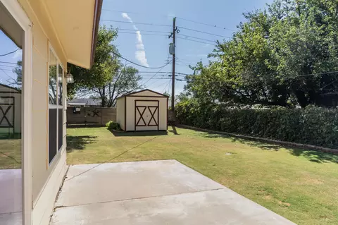 Exterior - 1408 Ennis St, Plainview, TX 79072 photo 14 of 15
