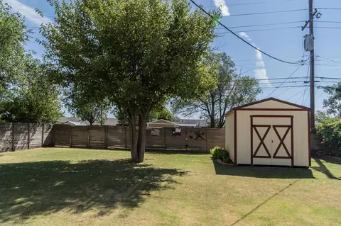 Exterior - 1408 Ennis St, Plainview, TX 79072 photo 15 of 15