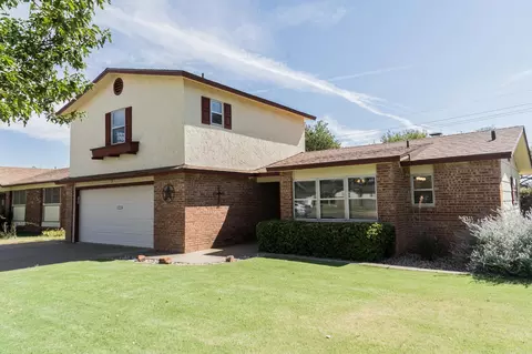 Exterior - 1408 Ennis St, Plainview, TX 79072 photo 4 of 15