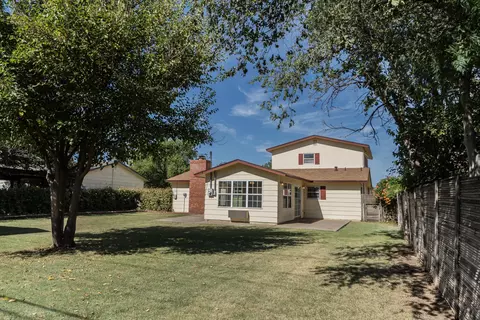 Exterior - 1408 Ennis St, Plainview, TX 79072 photo 9 of 15
