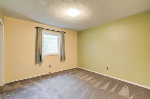Bedroom - 6902 Elgin Ave, Lubbock, TX 79413 photo 3 of 8