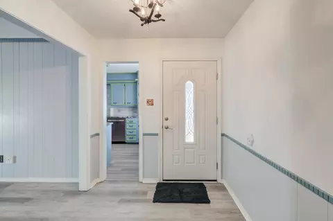 Entry Way - 6902 Elgin Ave, Lubbock, TX 79413 photo 1 of 1