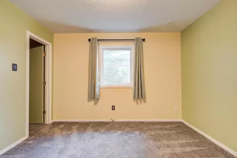 Bedroom - 6902 Elgin Ave, Lubbock, TX 79413 photo 4 of 8