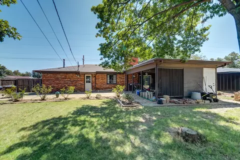 Exterior - 6902 Elgin Ave, Lubbock, TX 79413 photo 7 of 7