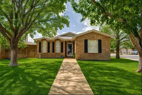 1018 Iola Ave, Lubbock, TX 79416