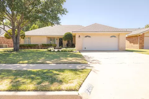 8206 Brentwood Ave, Lubbock, TX 79424