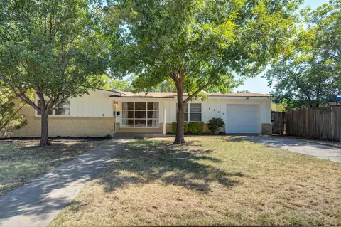 4205 39th St, Lubbock, TX 79413