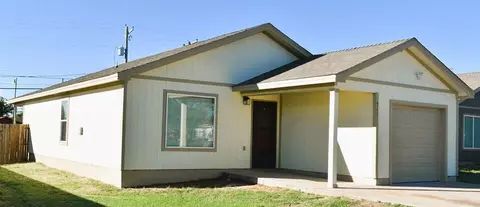 511 49th St, Lubbock, TX 79404