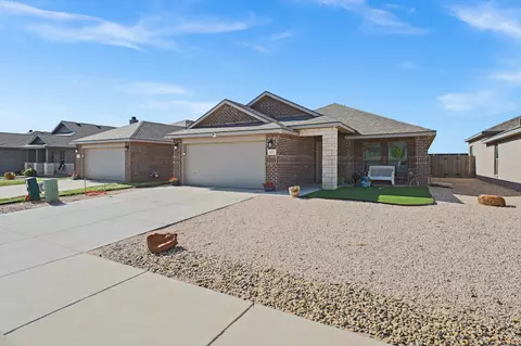 325 E 34th St, Wolfforth, TX 79382