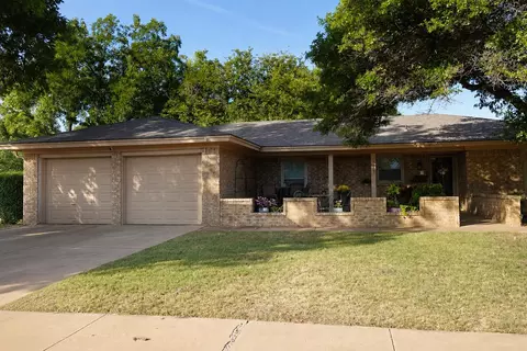 3607 Knoxville Dr, Lubbock, TX 79423